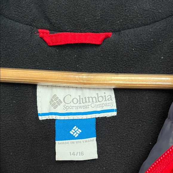 Columbia Bold Ski Red Jacket with Dark Grey Accents. Boys 14/16 - Picture 4 of 10